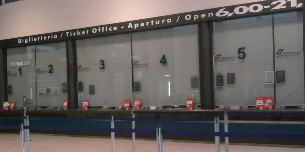 La coda in biglietteria